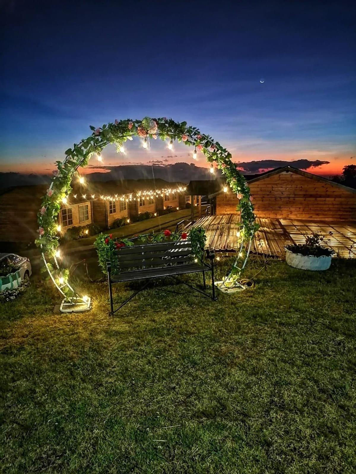 Hotel Cabanas Y Mirador Secret Garden Cr Cartago Exterior photo